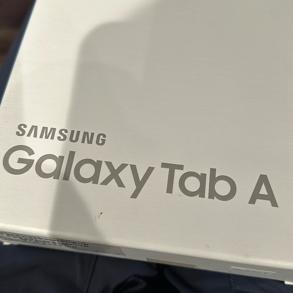 Samsung galaxy tablet A sm-t580 10.1” 16 gb